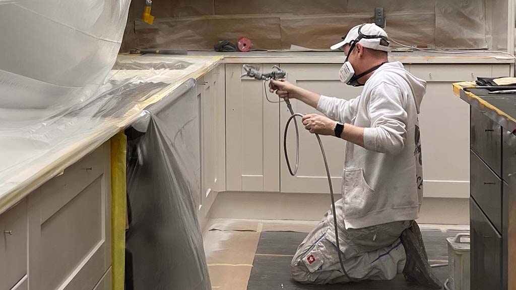 Why Repainting Kitchen Cabinets Is a Smart Choice