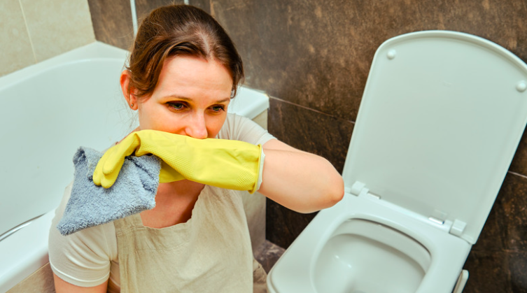 Why Does My Bathroom Smell Like Sewage? 